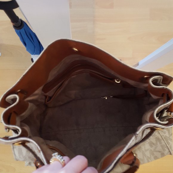 Michael Kors Purse - Picture 2 of 7